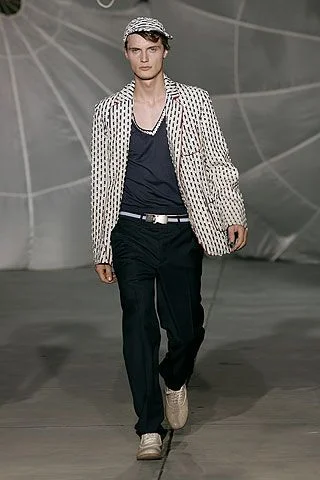 Look 15